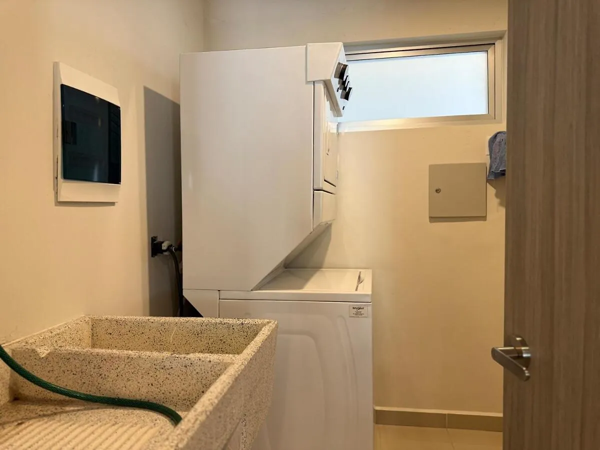 Departamento Moderno A Pie De Playa Apartamento Mazatlán